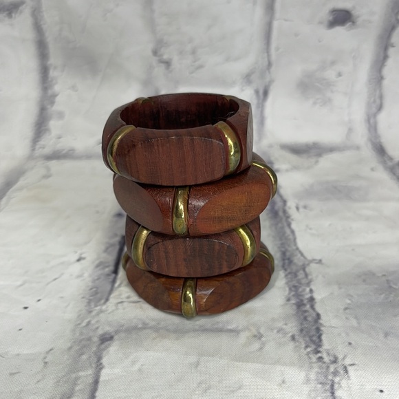 Polished Reddish Wood and Brass Napkin Rings Bohemian Set of 4 Made in India - Picture 4 of 5
